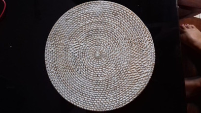 White placematt diameter 34cm